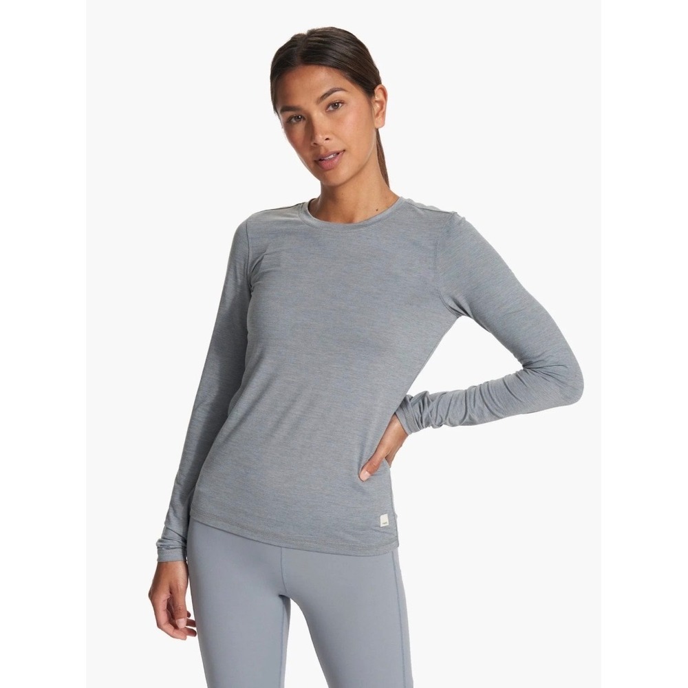 Vuori Long Sleeve Lux Crew Size Large Pristine Condition